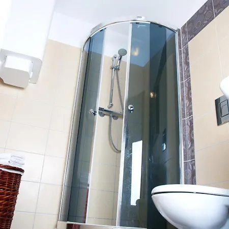 Ikar Z Wlasnym Ogrodkiem, Bardzo Blisko Morza 아파트