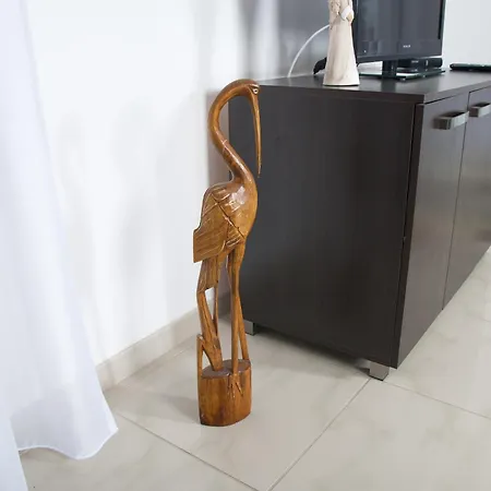 Ikar Z Wlasnym Ogrodkiem, Bardzo Blisko Morza *