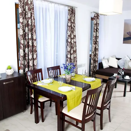 Apartment Ikar Z Wlasnym Ogrodkiem, Bardzo Blisko Morza *