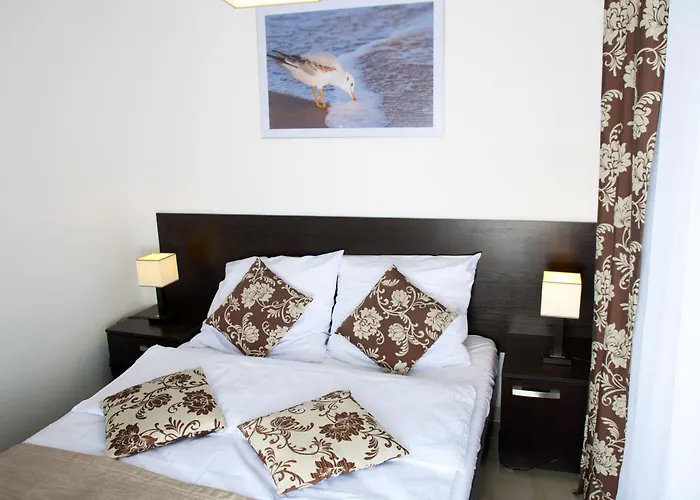 Ikar Z Wlasnym Ogrodkiem, Bardzo Blisko Morza Rewal